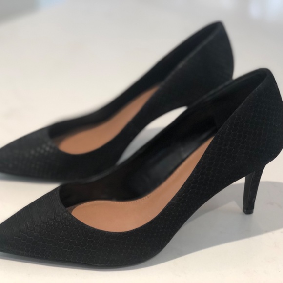 Black Suede Snake Skin Pump - Picture 2 of 4